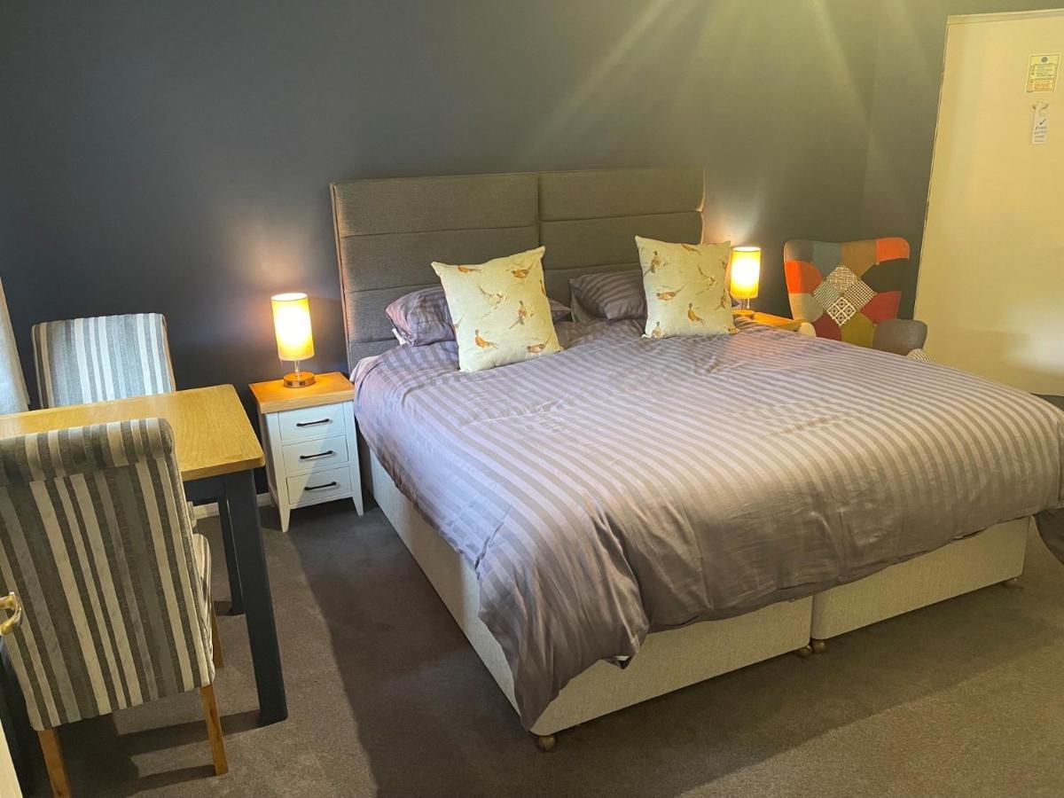 Village Limits Bed And Breakfast Rooms ウッドホール・スパ エクステリア 写真